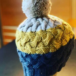 Mütze mit PomPom aus Tasmanian Tweed von Atelier Zitron